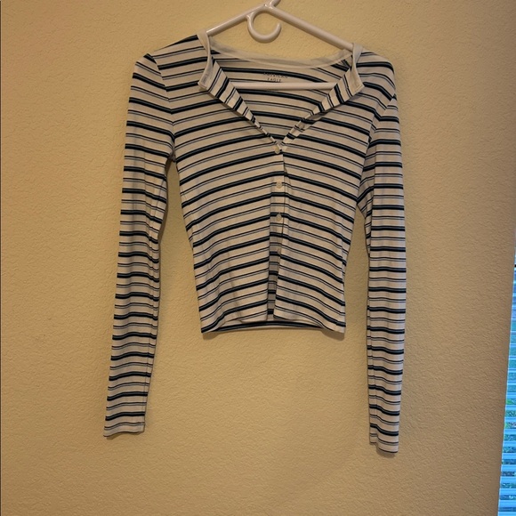 Striped button tops - Picture 4 of 5
